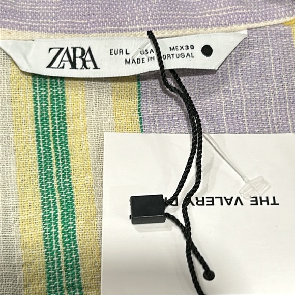 NWT Zara size large dress, with Ruchin on the bottom that is stretchy. - Picture 3 of 10